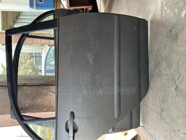 Toyota Corrola S 2005 to 2008 Doors Automatic . 3 Pieces . photo 2