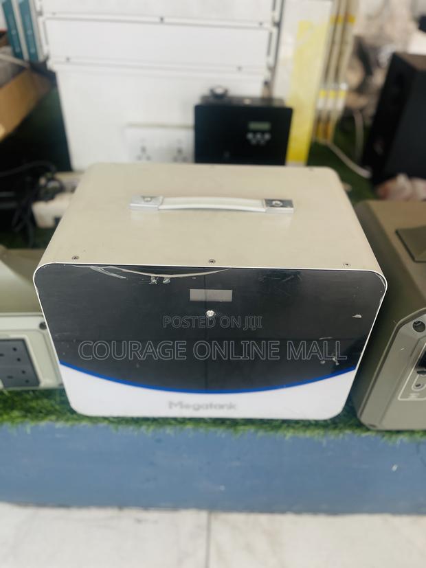 2000w Portable Power Station / Solar Generator