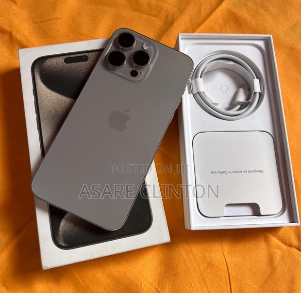 Apple iPhone 15 Pro Max 512 GB Silver