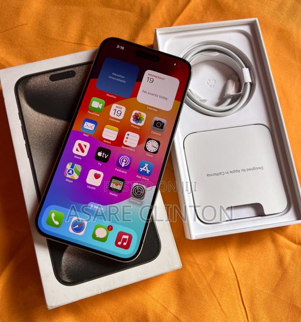 Apple iPhone 15 Pro Max 512 GB Silver photo 2