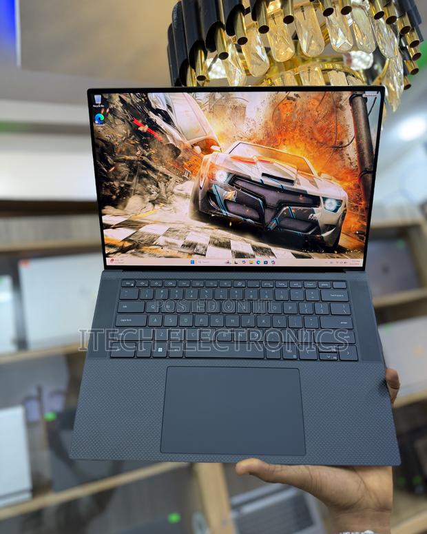 Laptop Dell Precision 5550 32GB Intel Core i9 SSD 1T