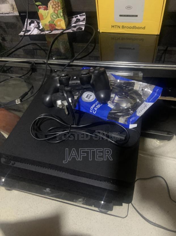 Sony Ps4 Loaded With 10 Latest Games and Fc 27 · Photo 2