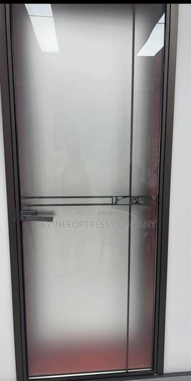 High Standard Quality Douuble Glasses Bathroom Door With Handle photo 2