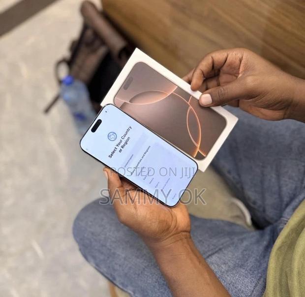 Apple iPhone 16 Pro 128 GB Gold