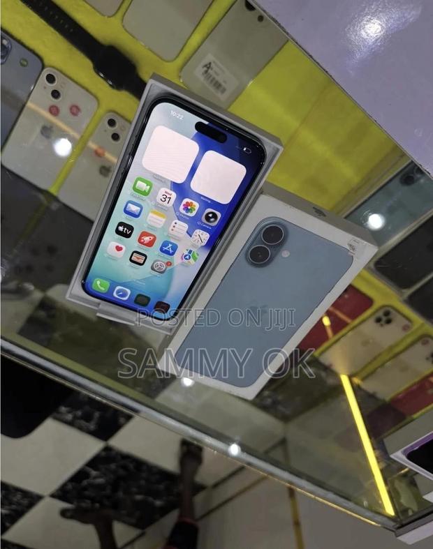 Apple iPhone 16 Plus 256 GB Blue photo 2