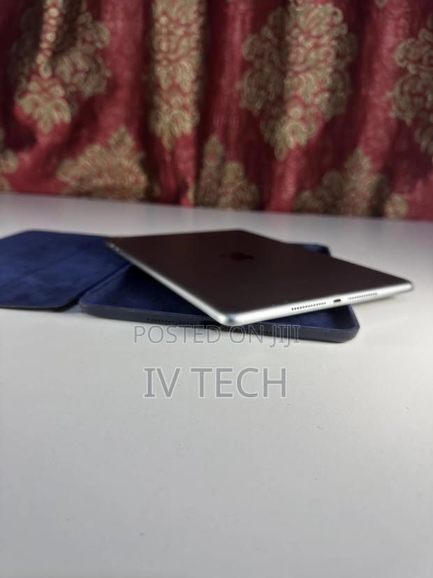 Apple iPad Air 2 32 GB photo 2