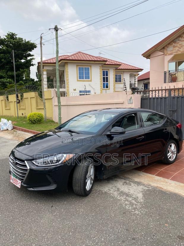 Hyundai Elantra SE 2018 Black photo 5