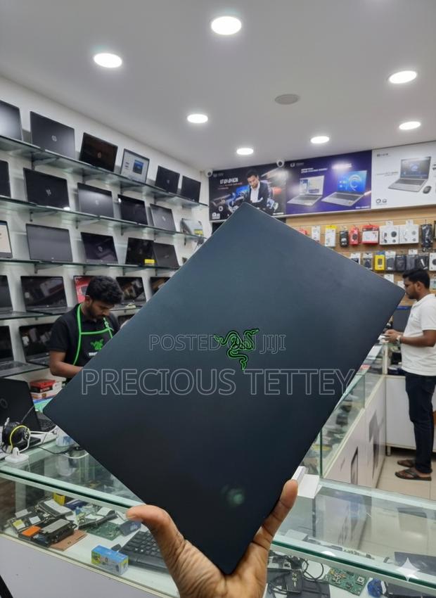 Laptop Razer Blade Advanced 16GB Intel Core I9 SSD 512GB photo 4