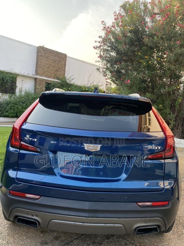 Cadillac XT4 2019 Blue photo 6