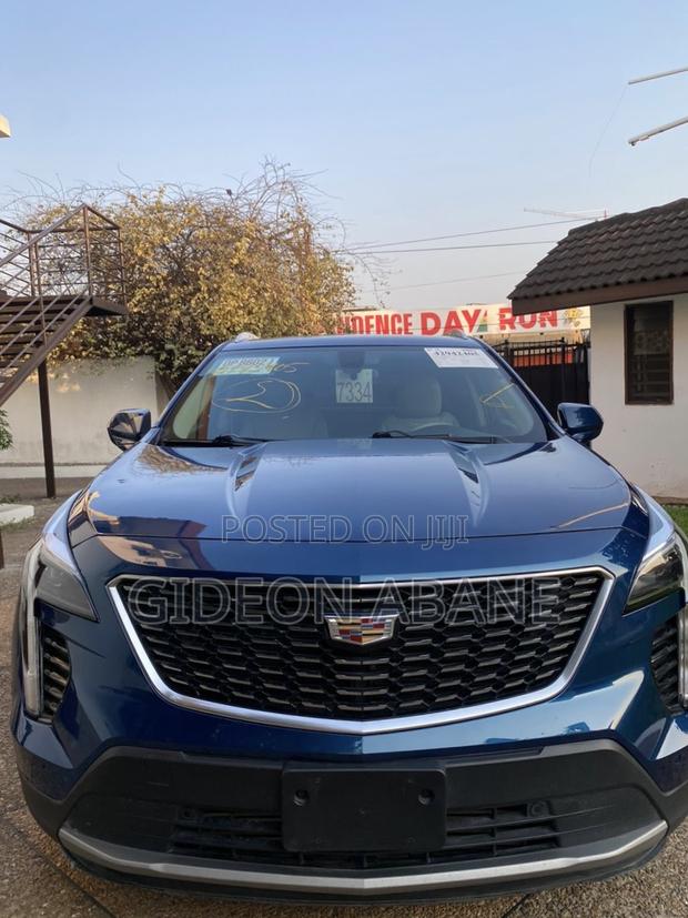 Cadillac XT4 2019 Blue