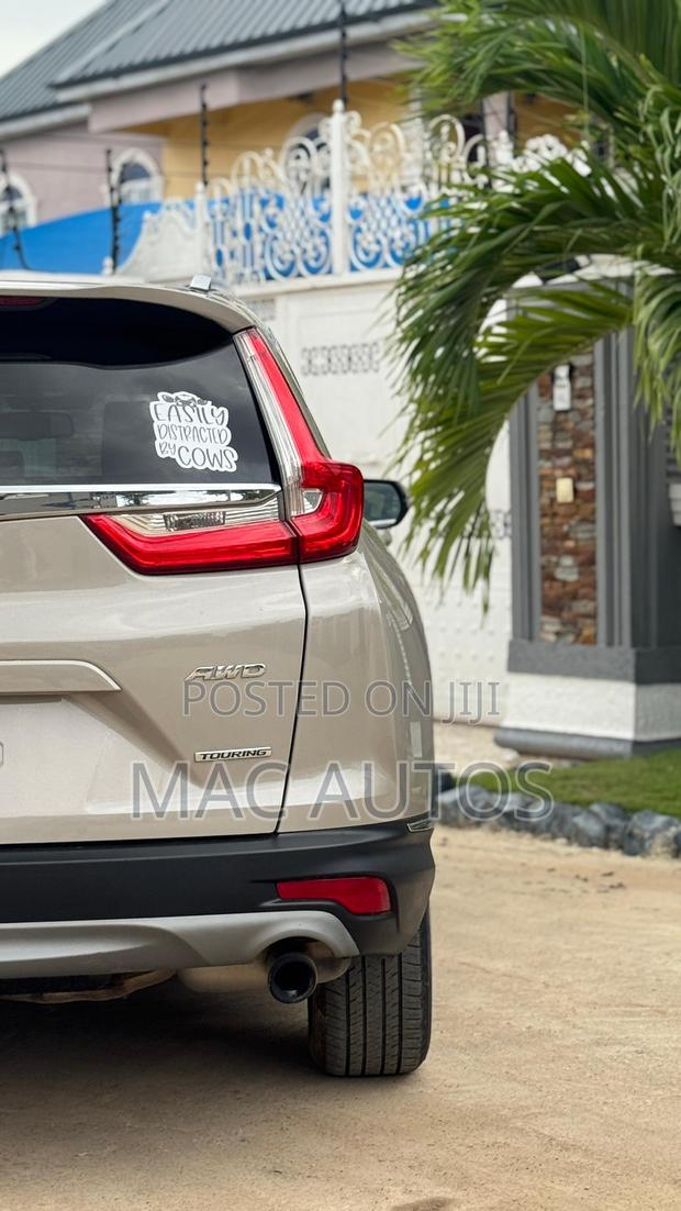 Honda CR-V Touring AWD 2018 Beige