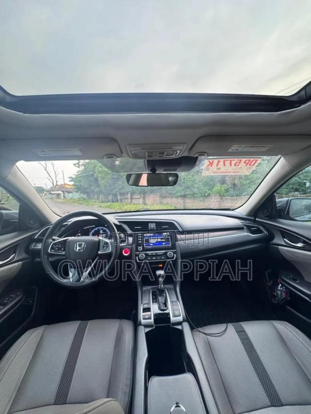 Honda Civic EX-L Sedan 2020 Gray