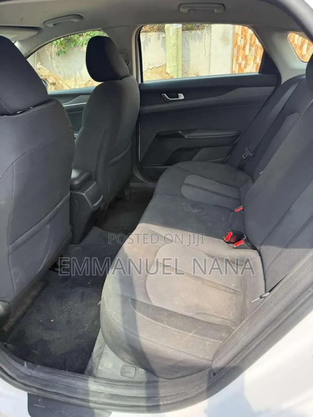 Kia K5 1.6 T-GDI 2021 White photo 5