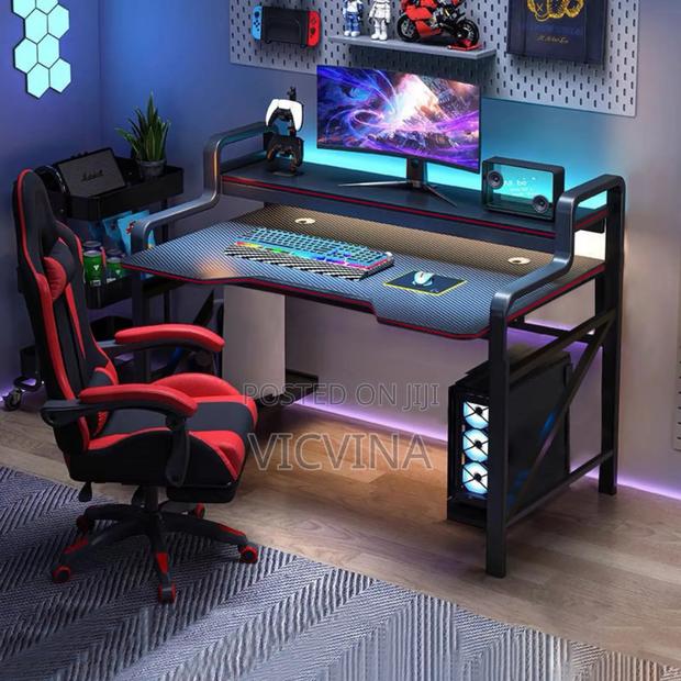 Gaming/Office Table photo 3