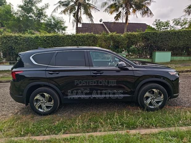 Hyundai Santa Fe SEL 2021 Black photo 4
