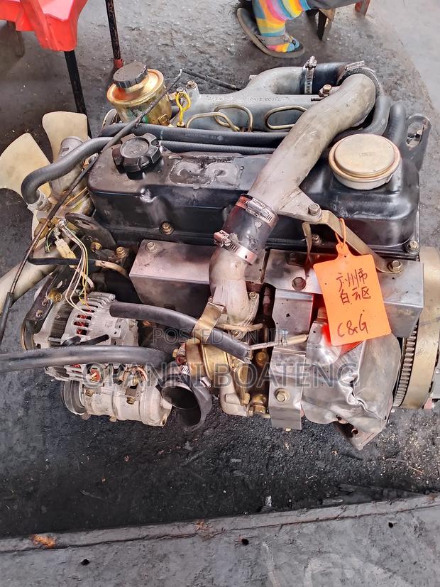 Nissan Hardbody Qd32 Engine Only photo 2