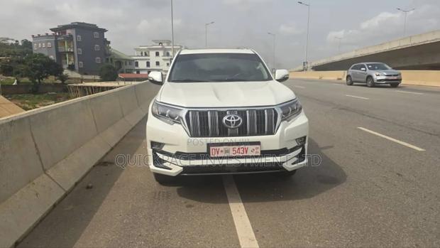 Toyota Land Cruiser Prado 2.7 2017 White