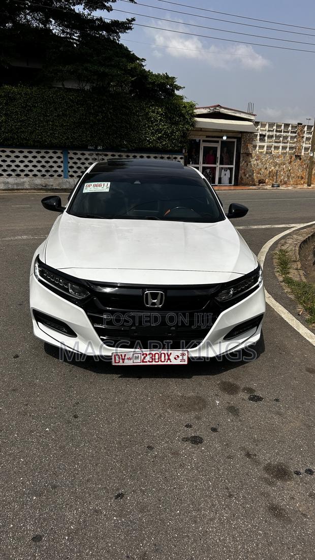 Honda Accord Sport (1.5L 4cyl Turbo CVT) 2019 White photo 2