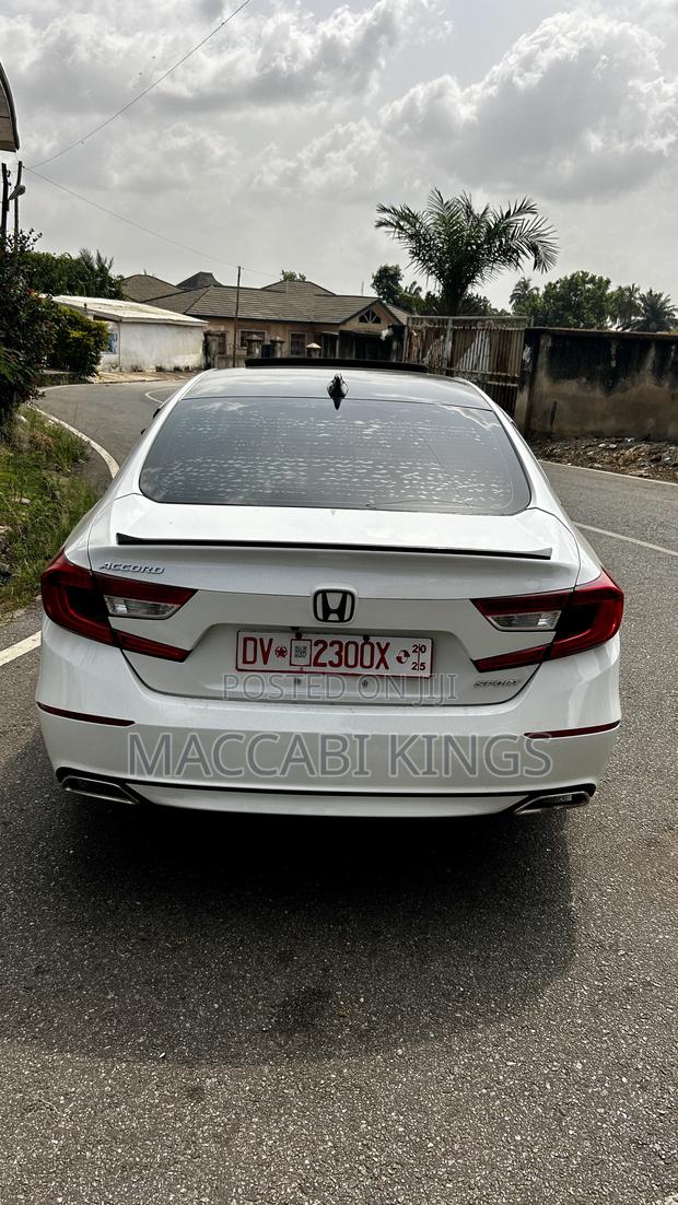 Honda Accord Sport (1.5L 4cyl Turbo CVT) 2019 White photo 4