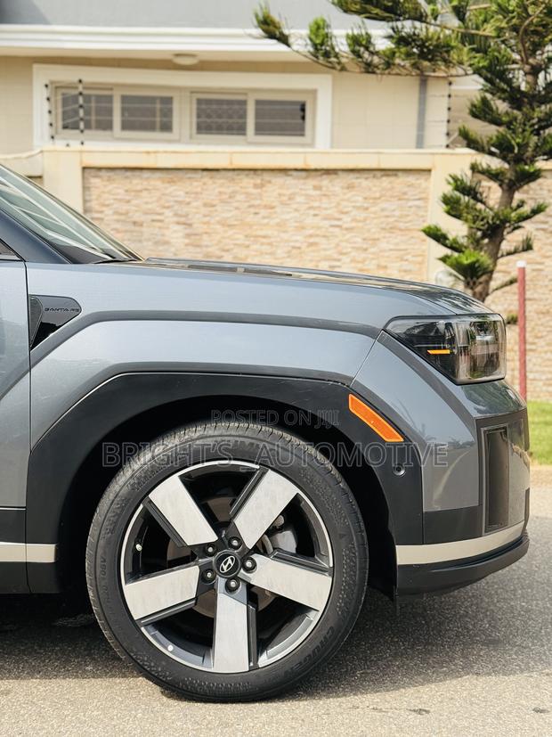 Hyundai Santa Fe Limited 2024 Gray