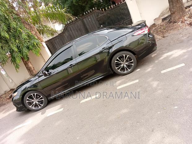 Toyota Camry SE 4dr Sedan (2.5L 4cyl 6A) 2017 Black