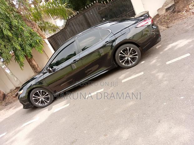 Toyota Camry SE 4dr Sedan (2.5L 4cyl 6A) 2017 Black