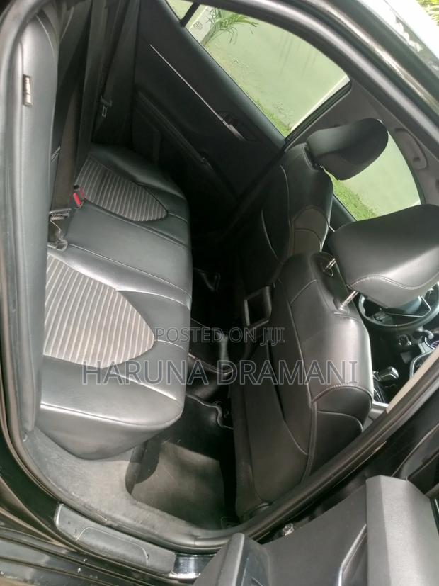 Toyota Camry SE 4dr Sedan (2.5L 4cyl 6A) 2017 Black