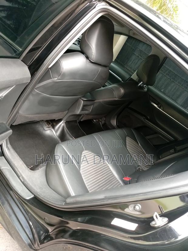 Toyota Camry SE 4dr Sedan (2.5L 4cyl 6A) 2017 Black