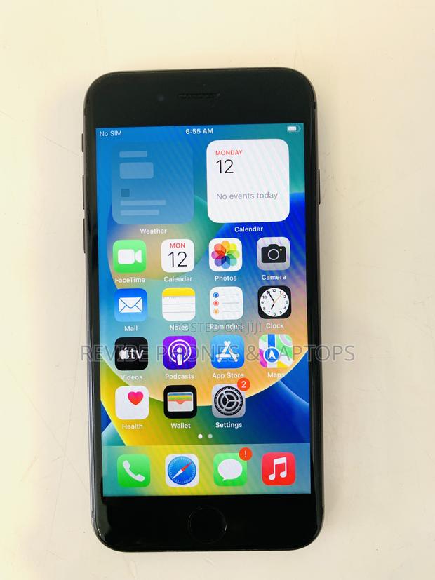 Apple iPhone 8 64 GB Black