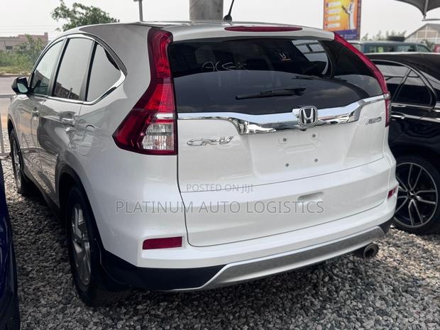 Honda CR-V 2016 White photo 2