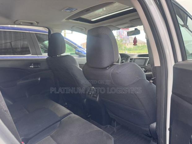 Honda CR-V 2016 White photo 8