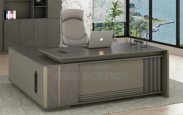 Modern Executive 1.6 Office Desk