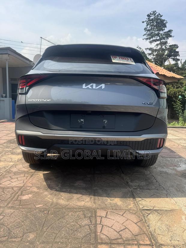 New Kia Sportage 2025 Silver photo 2