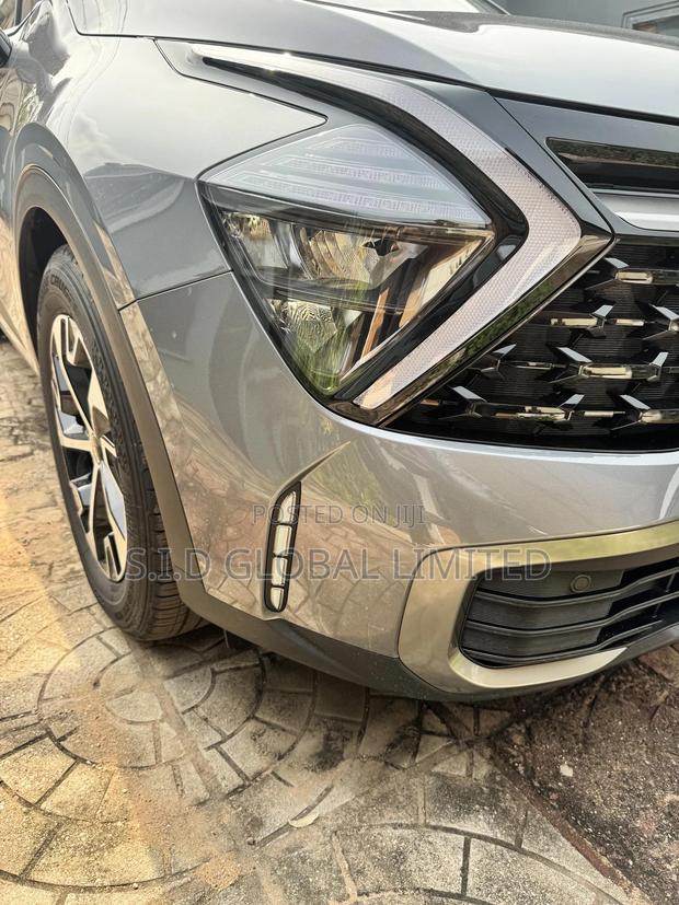 New Kia Sportage 2025 Silver photo 13