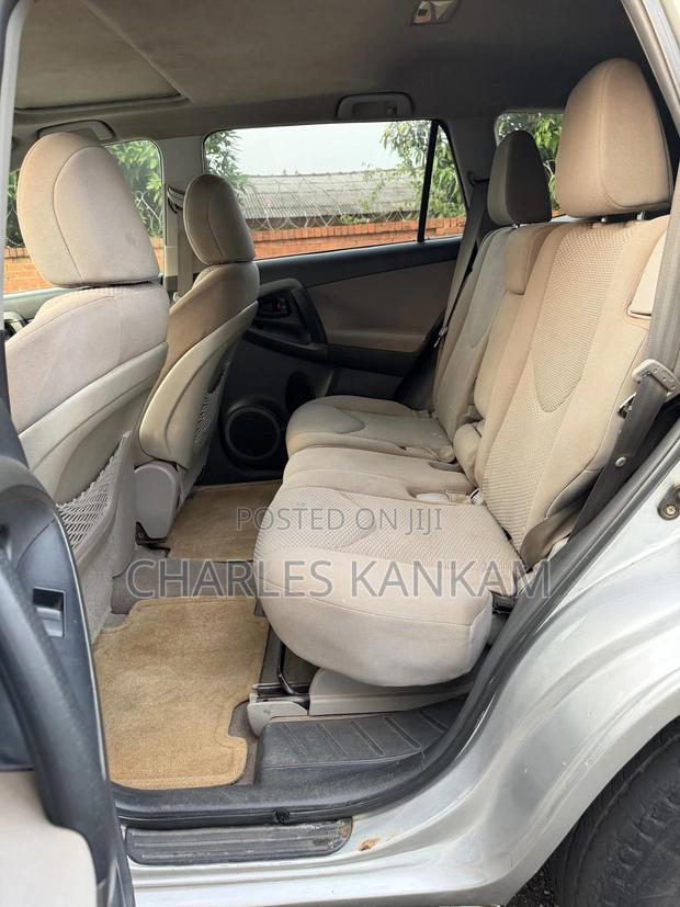 Toyota RAV4 2.5 Sport 2012 Silver photo 10