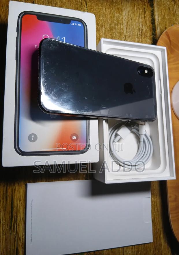 New Apple iPhone X 64 GB Black