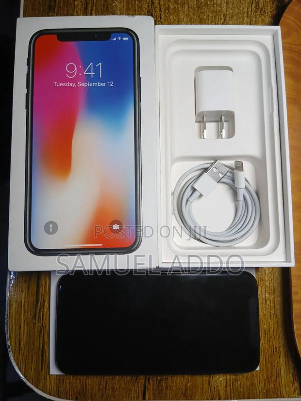 New Apple iPhone X 64 GB Black