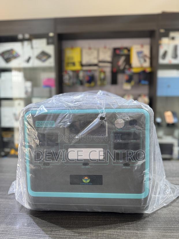 High Quality 2400w Lifepo4 Power Station With Solar Charging Option photo 4