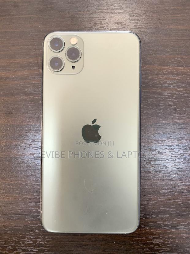 Apple iPhone 11 Pro Max 64 GB Green photo 4