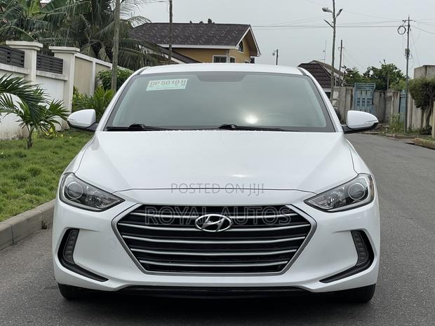 Hyundai Elantra SE 2018 White
