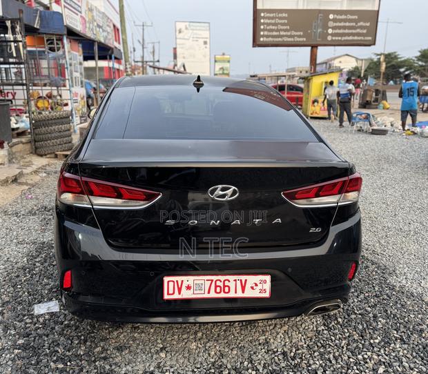 Hyundai Sonata SEL 2019 Black photo 3