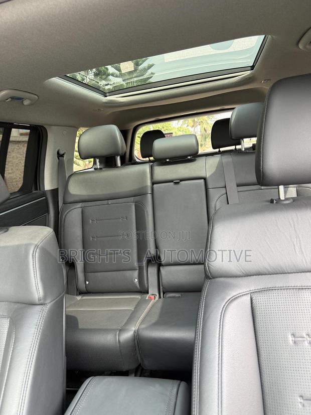 Hyundai Santa Fe Limited 2024 Gray