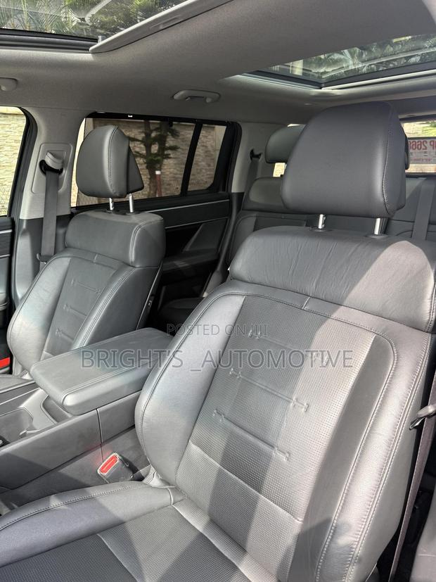 Hyundai Santa Fe Limited 2024 Gray