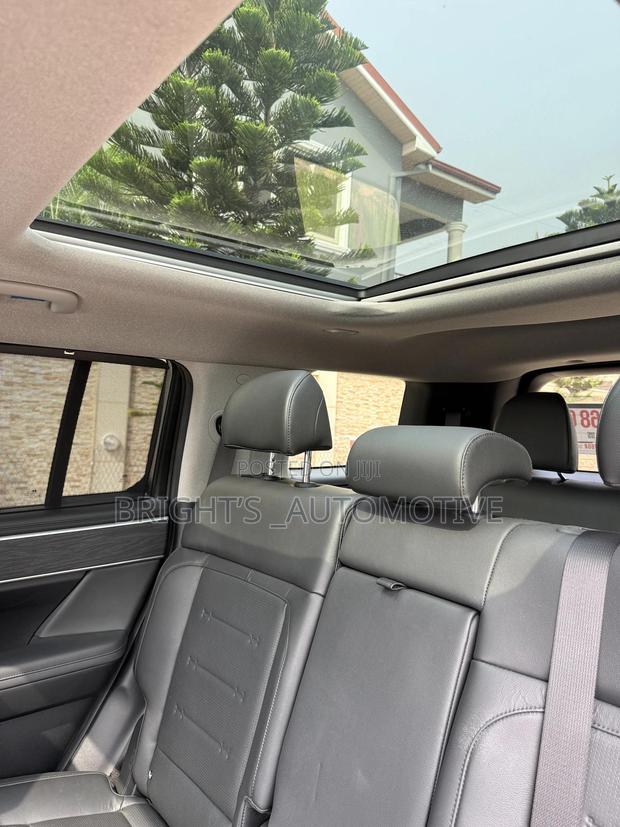 Hyundai Santa Fe Limited 2024 Gray