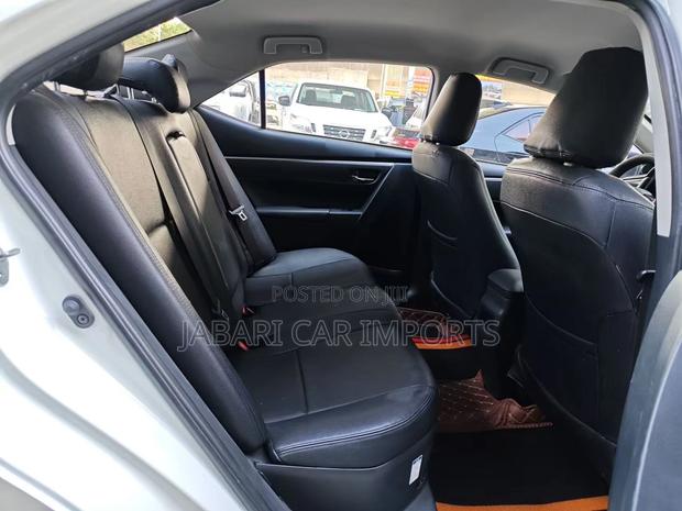 Toyota Corolla 2020 White