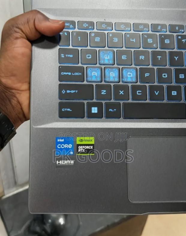 Laptop MSI 16GB Intel Core I5 SSD 512GB photo 2