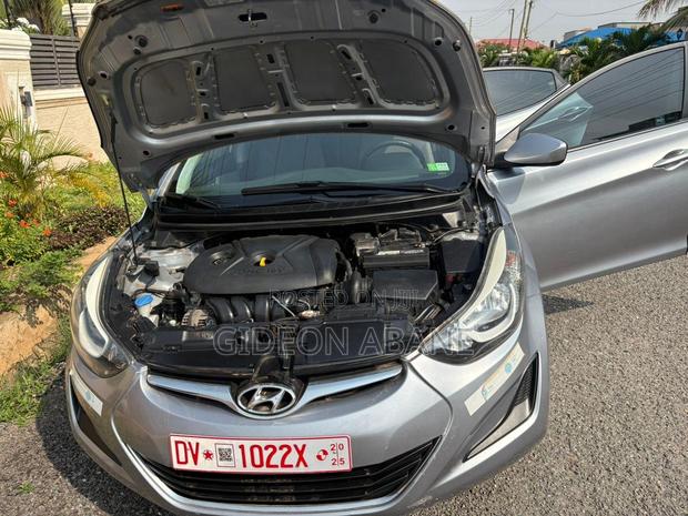 Hyundai Elantra 2015 Silver