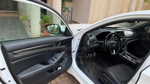 Honda Accord Sport (1.5L 4cyl Turbo 6M) 2019 White photo 2