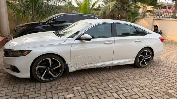 Honda Accord Sport (1.5L 4cyl Turbo 6M) 2019 White photo 7