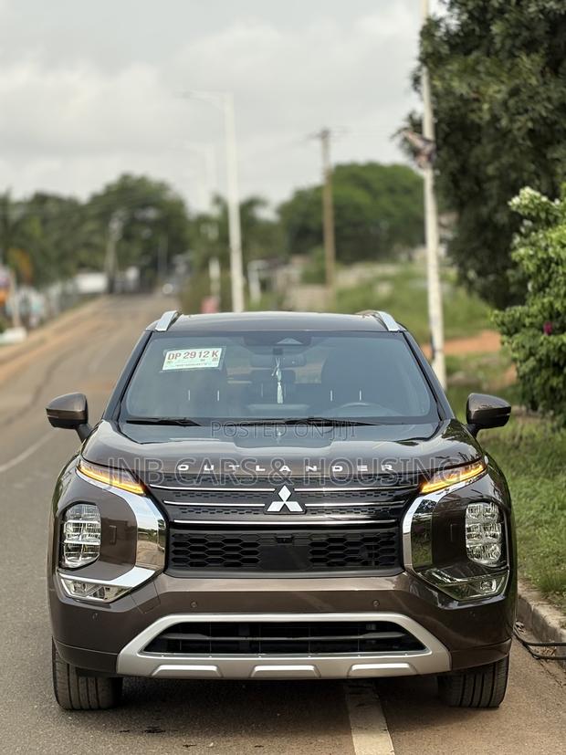 Mitsubishi Outlander SEL 2022 Brown